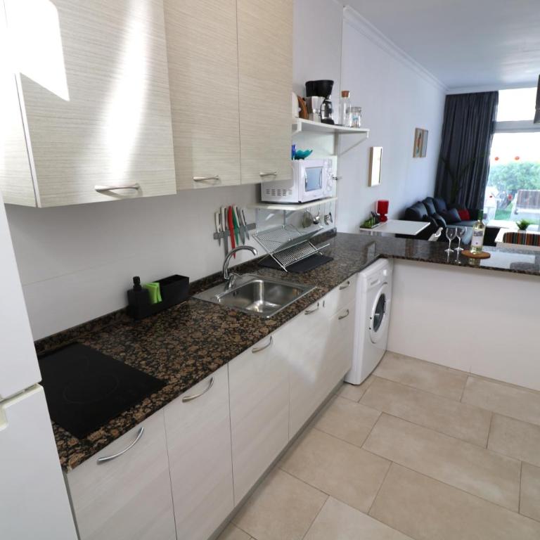Amplio Bungalow con Piscina climatizada cerca del Yumbo y a pasos de Playa del Inglés - Two-Bedroom House - 17