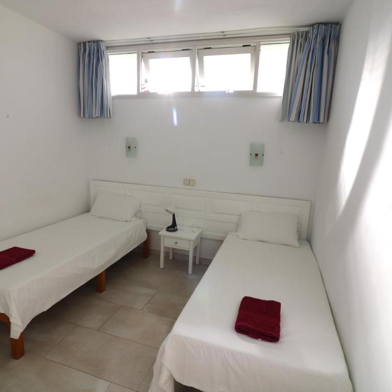 Amplio Bungalow con Piscina climatizada cerca del Yumbo y a pasos de Playa del Inglés - Two-Bedroom House - 23