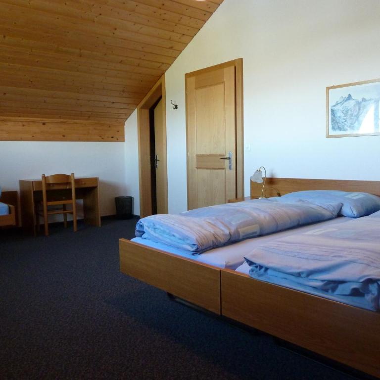 Berghaus Männlichen - Vierbettzimmer mit eigenem Bad - 4