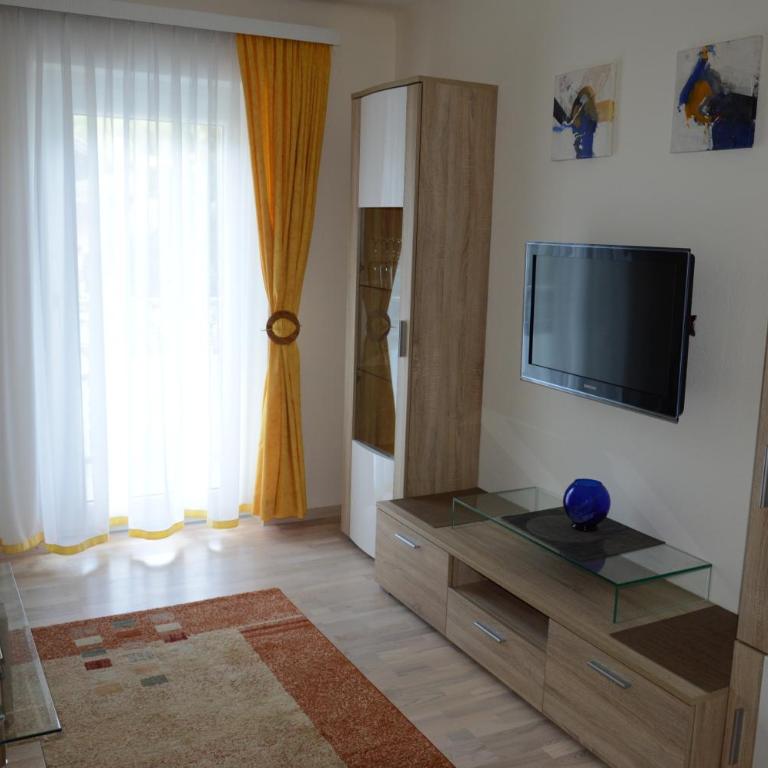 Haus Thon - Apartment mit 3 Schlafzimmern und Balkon - 24