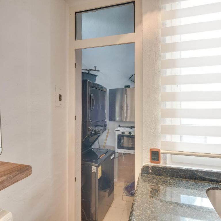 Puerto Vallarta Hideaway w/ Balcony & Pool! - Apartamento - 12