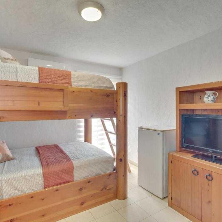 Puerto Vallarta Hideaway w/ Balcony & Pool! - Apartamento - 18