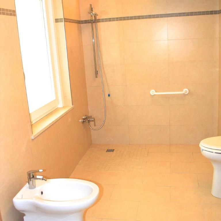 Residenza La Vecchia Vigna - Camera Matrimoniale/Doppia con Letti Singoli con Bagno Privato - 6