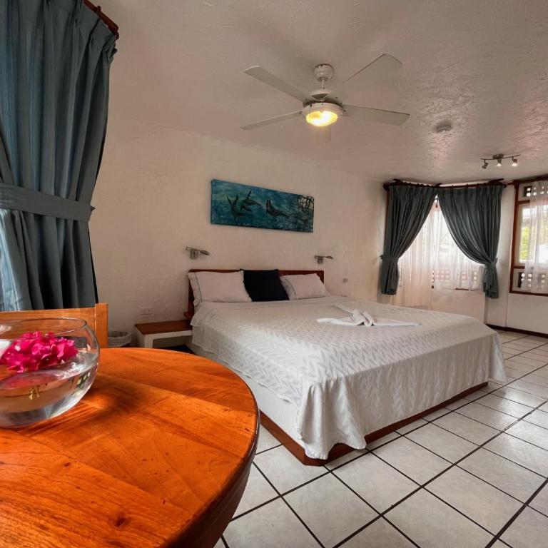 Hotel Silberstein - Standard Queen Room - 6