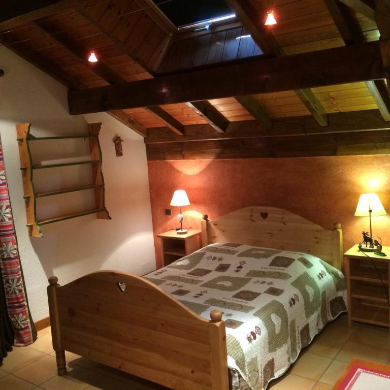 Chalet spacieux 8 pers, 3 chambres, cheminée, Wi-Fi, BBQ - FR-1-762-1 - Chalet - 6