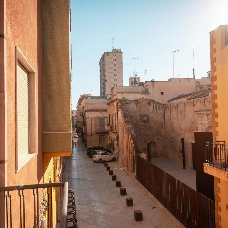 Versi Lilibetani - Two-Bedroom Apartment - 11