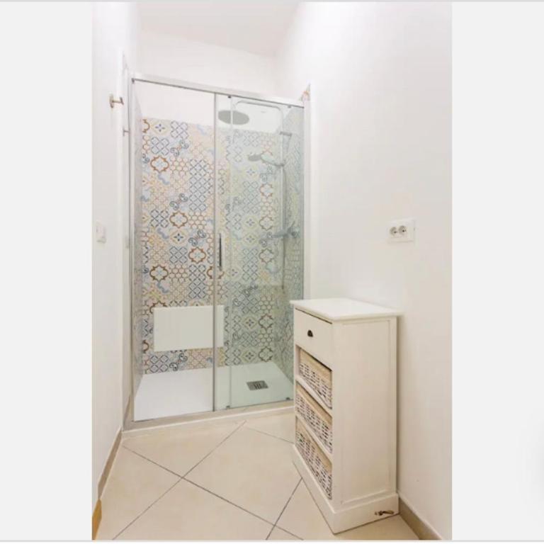 La Dimora dei Teatri, Luxury rooms - Family Room with Private Bathroom - 3