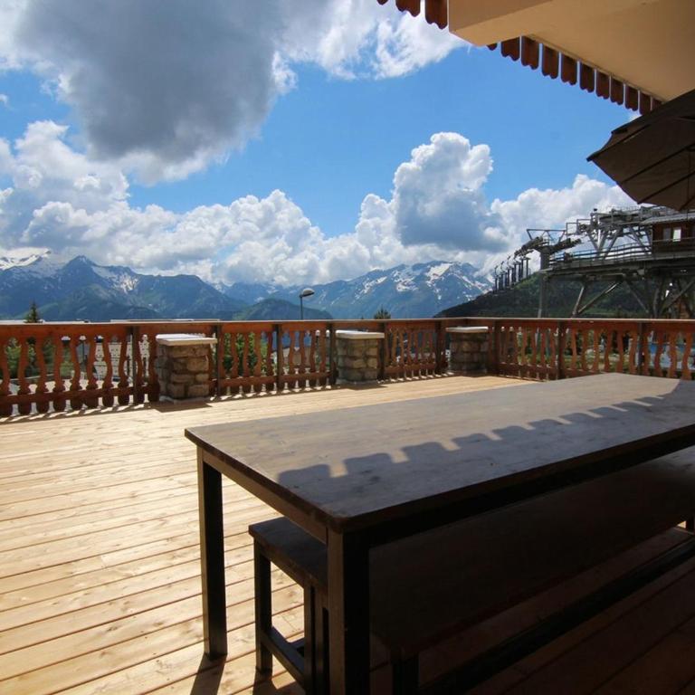 Appartement spacieux 3 pièces avec grande terrasse au cœur de l'Alpe d'Huez, parking et casier à skis inclus - Apartment mit 1 Schlafzimmer - 2