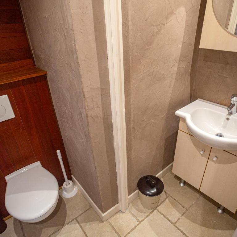 Résidence Padro - Appartement 2 Chambres avec Climatisation - 19