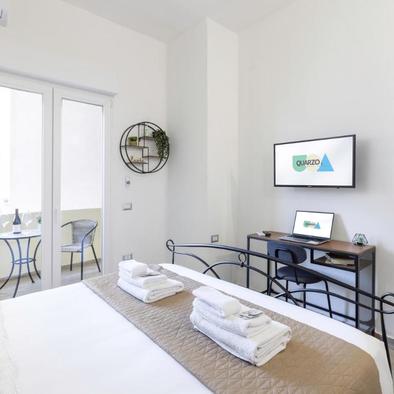 Quarzo Modern Rooms - Camera Matrimoniale Deluxe con Balcone Privato - 9
