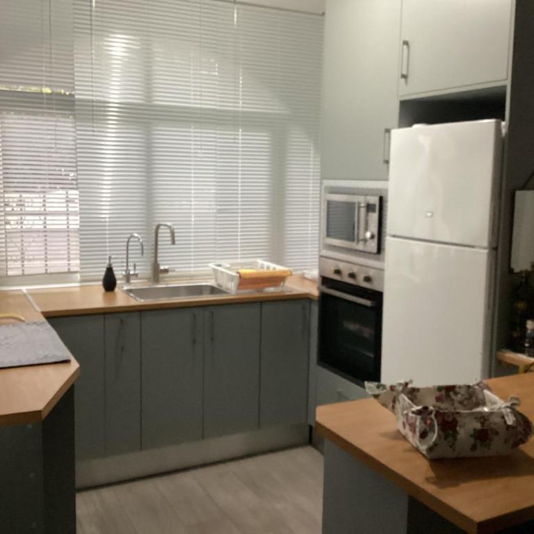 Casa Mascott - Two-Bedroom House - 6