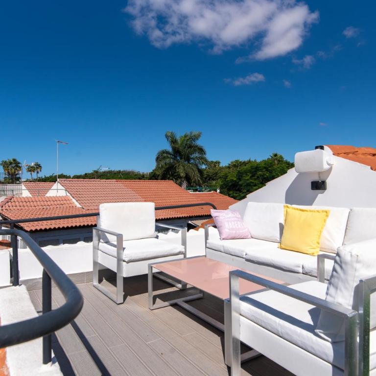 La Casa Blanca a smart and sunny,3 bedrooms house - Three-Bedroom Villa - 20