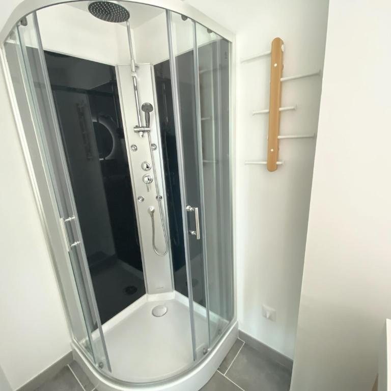 T5 rénové à 4 min de la plage - Appartement - 21