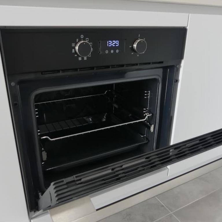 19 Piso céntrico, nuevo y bien equipado en La Trinidad - Apartamento de 1 dormitorio - 15