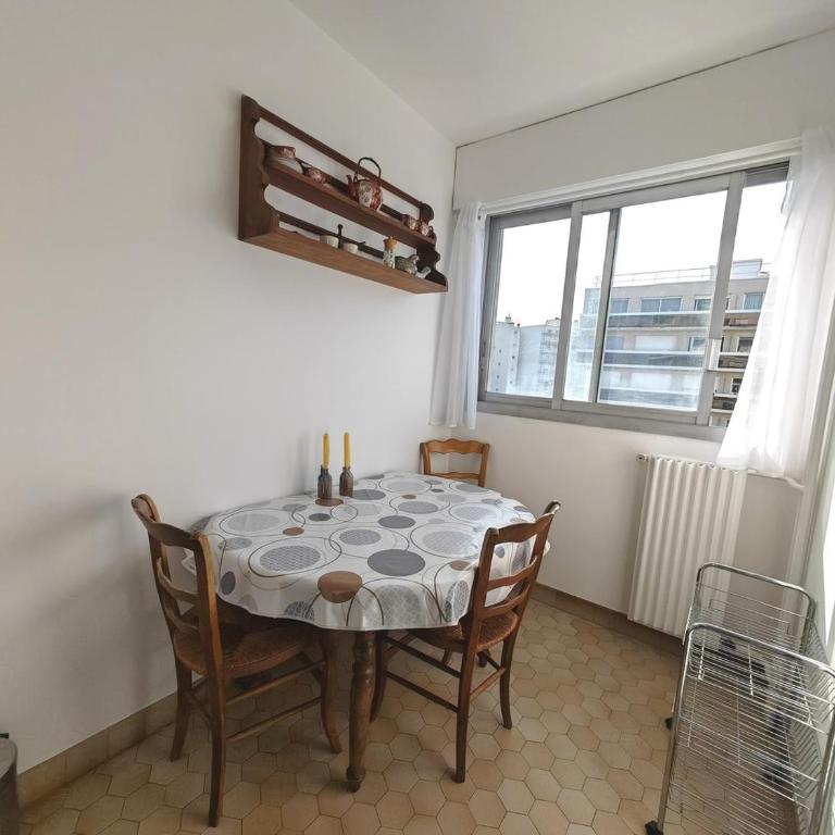 Appartement avec balcon et parking à Paris Alésia - One-Bedroom Apartment - 9
