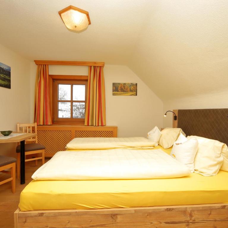 Linarhof Apartment Urlaub am Bio Bauernhof - Apartment mit 2 Schlafzimmern - 3