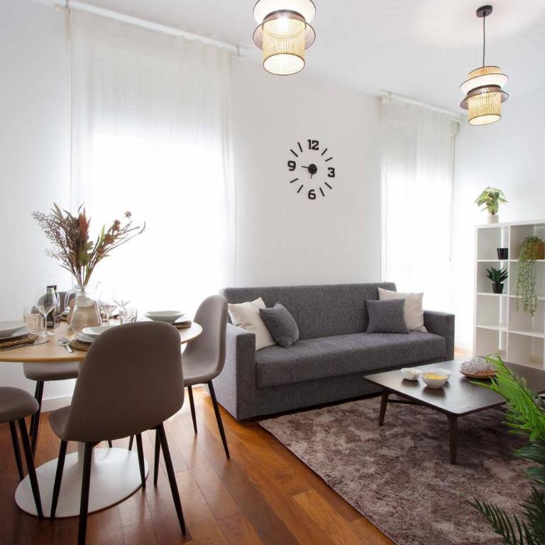 Impresionante piso Centro histórico & Plaza Mercado - Apartamento de 2 dormitorios - 1