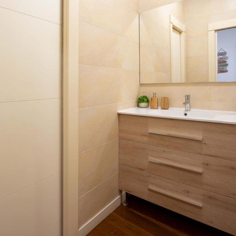 Impresionante piso Centro histórico & Plaza Mercado - Apartamento de 2 dormitorios - 3