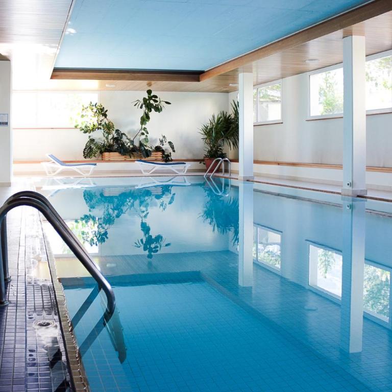 Modernes Alpenstudio mit Bergblick, Pool und Sauna - Apartment mit 1 Schlafzimmer - 3