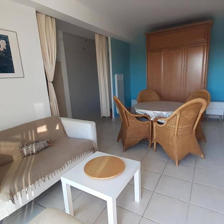 50 m2 - Le PORT, HYERES - Appartement 1 Chambre - 16
