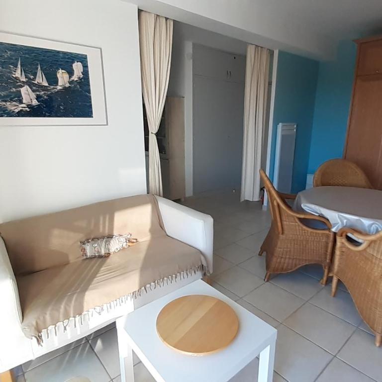 50 m2 - Le PORT, HYERES - Appartement 1 Chambre - 14