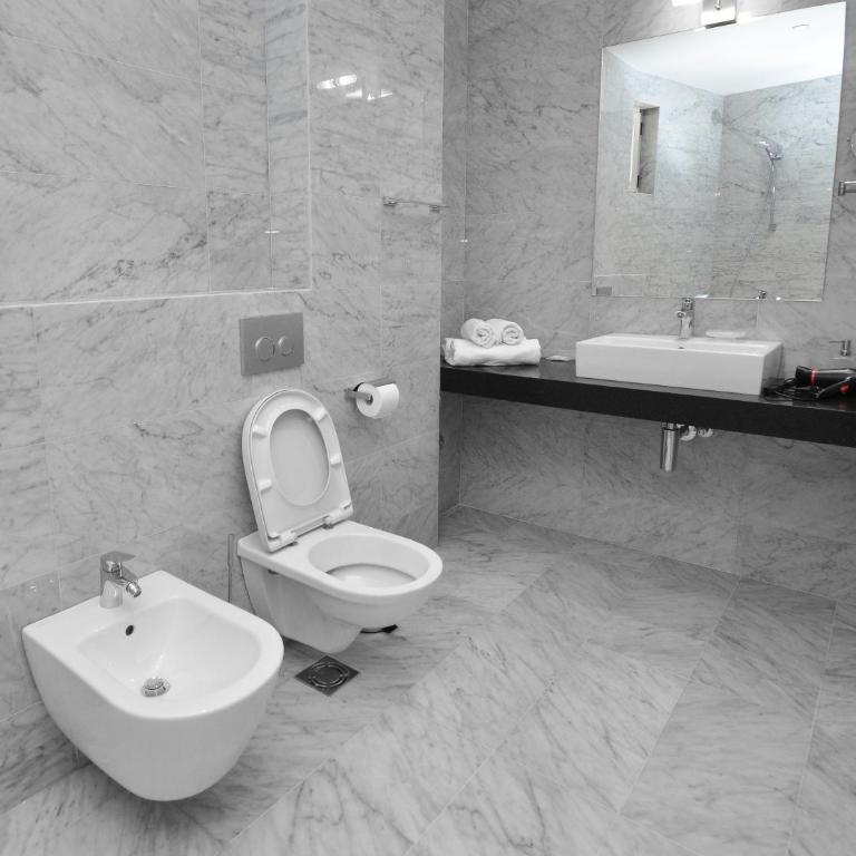 Hotel Atina by ENTOPYA - Apartman sa 1 Spavaćom Sobom i Delimičnim Pogledom na More - 2