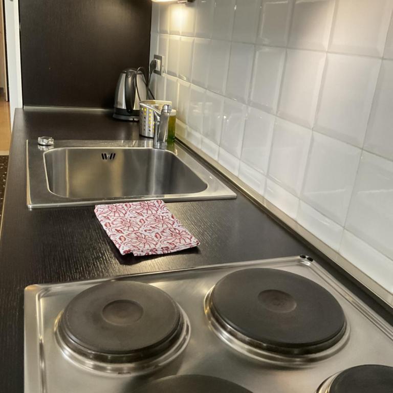 Monn - One-Bedroom Apartment - 3