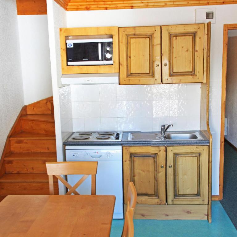 Résidence Lagrange Vacances Les Valmonts de Val Cenis - Appartement 2 Chambres avec Alcôve (8 Adultes) - 1
