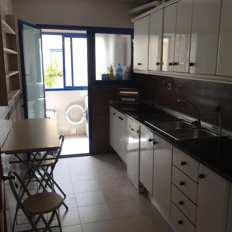PISO LA HERRADURA FRENTE AL MAR CON PISCINA-GARAJE - Three-Bedroom Apartment - 8