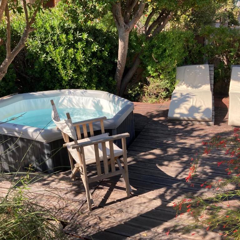 Villasimius villetta a 300 mt dalla spiaggia Via Libeccio n 67 - Vacation Home - 4