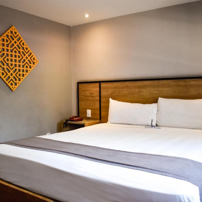 Continental Mexicano - Habitación Superior con cama extragrande - 1