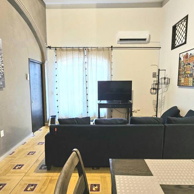 Villa Golondrinas, in Main Downtown, with A/C and Free Parking! - Apartment mit 2 Schlafzimmern - 17