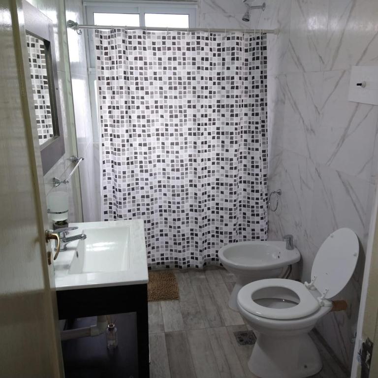 Departamemto a la calle amplio y luminoso zona centrica - Two-Bedroom Apartment - 11