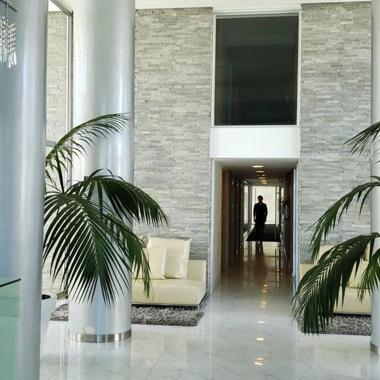 Bellagio Apto de 1 dormitorio Piso 14 en Roosvelt y Salt Lake - Apartamento de 1 dormitorio con balcón - 2