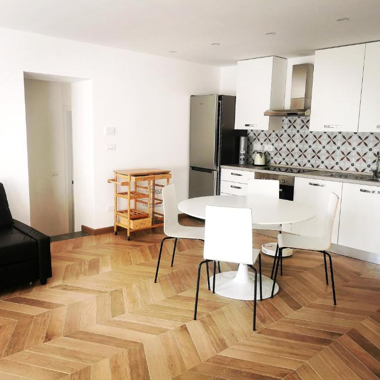 Casa Rocca - Two-Bedroom Apartment - 10