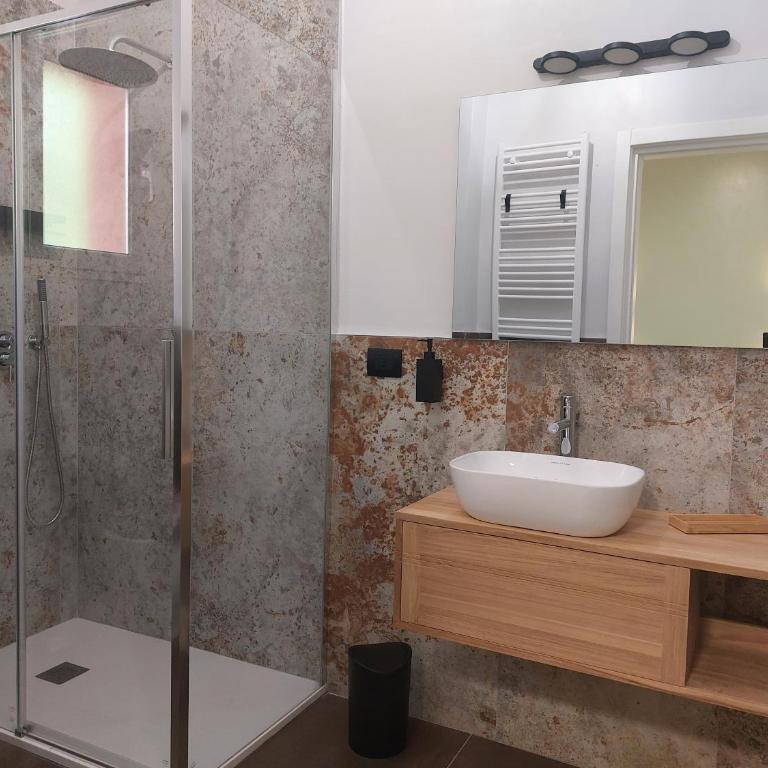 Mondo7 - Double Room with Private Bathroom - 3