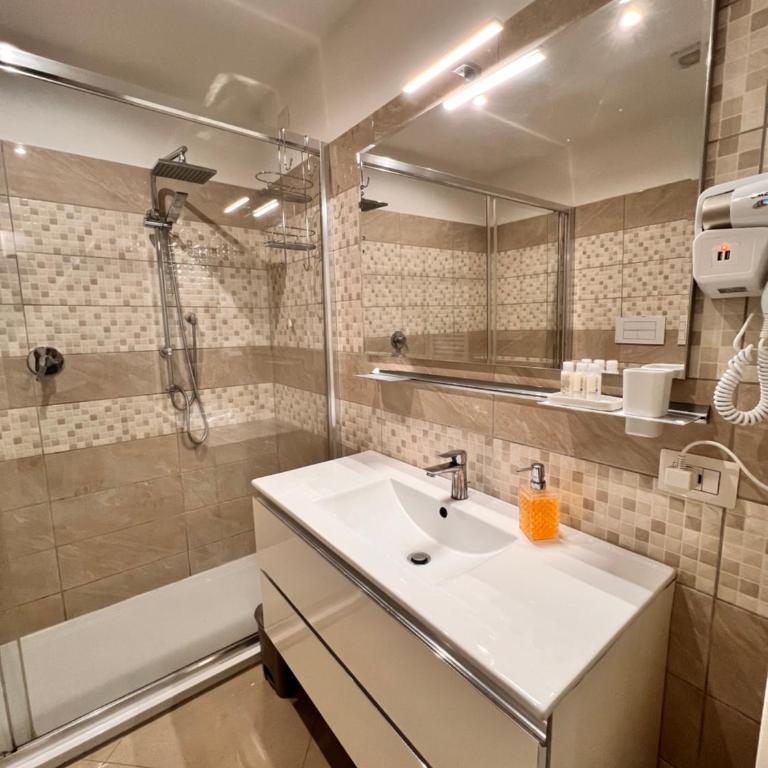 Ludovisi Barberini Grand Apartment - Appartamento con 2 Camere da Letto - 28