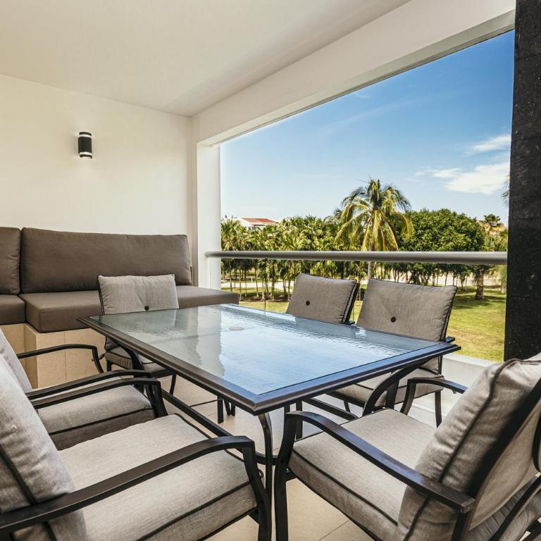 Casa Miraflores condo - Two-Bedroom Apartment - 24