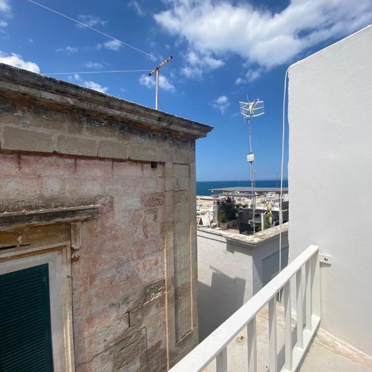 Trame - La Naca sul Porto - Camera Matrimoniale Deluxe con Vista Mare Laterale - 20