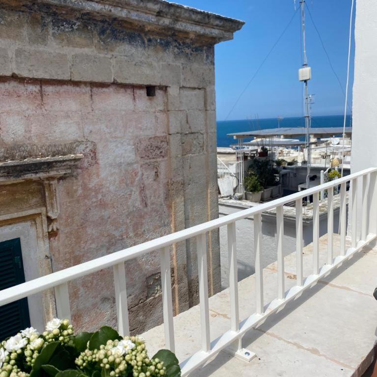 Trame - La Naca sul Porto - Camera Matrimoniale Deluxe con Vista Mare Laterale - 21