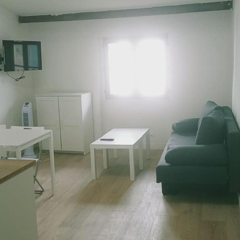 BudgetBnb 163 appart mezzanine clim - Apartment mit 1 Schlafzimmer - 5