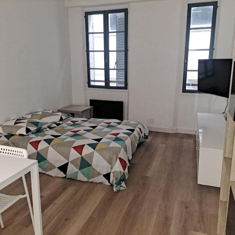 BudgetBnb 182, studio proche opéra - Apartamento de 1 dormitorio - 1