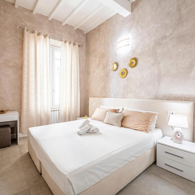 [5 Minuti - Duomo] Tripla Suite Luxury - Appartamento con 3 Camere da Letto - 1