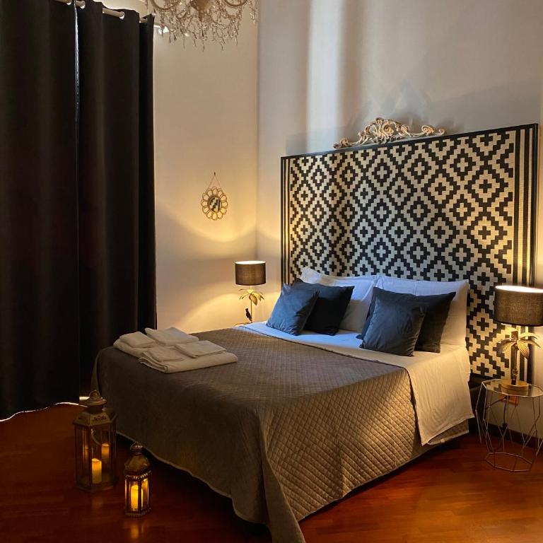 RealPartenope B&B 284 - Double Room with Private Bathroom - 17