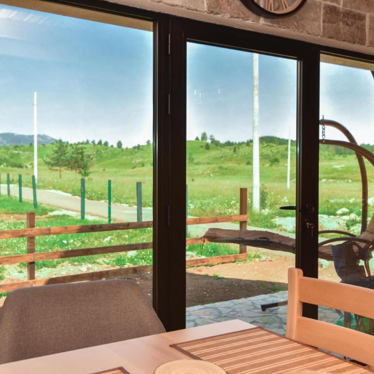 Guest House Max - Three-Bedroom Villa - 14