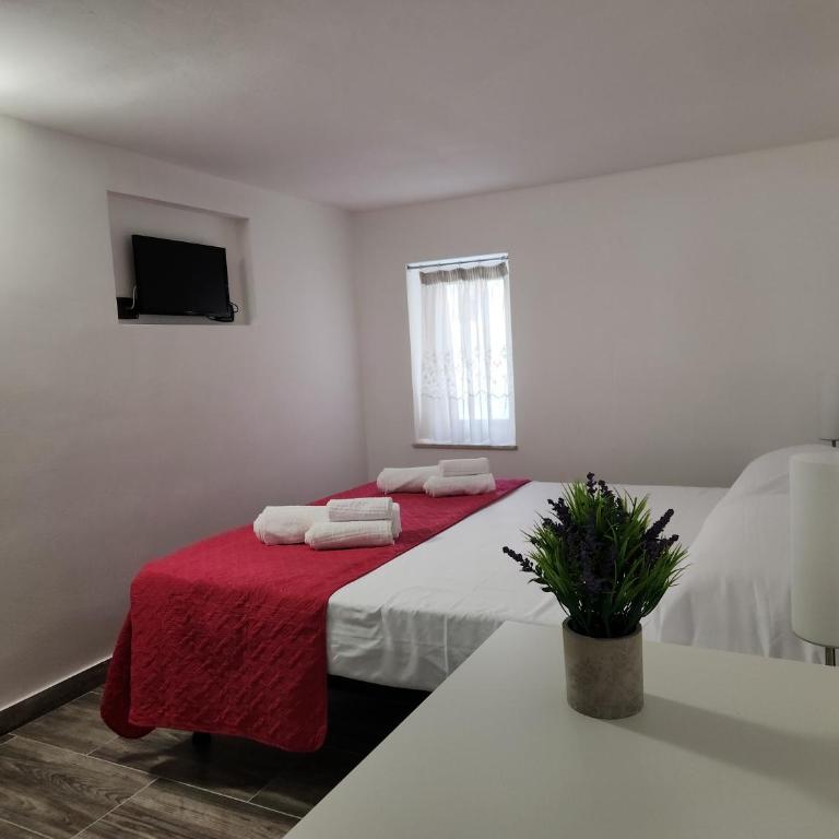 Don Vito's Home, DsG2 Short Lets, 250 mt Metrò - Appartamento con 1 Camera da Letto - 16