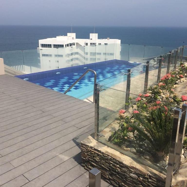 Hermoso y lujoso piso 14 con Salida Directa a la playa y clubhouse increible - Apartamento de 2 dormitorios - 83