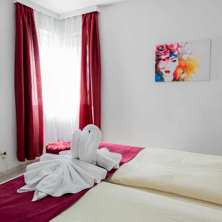 Hidden Gem - Two-Bedroom Apartment - 22