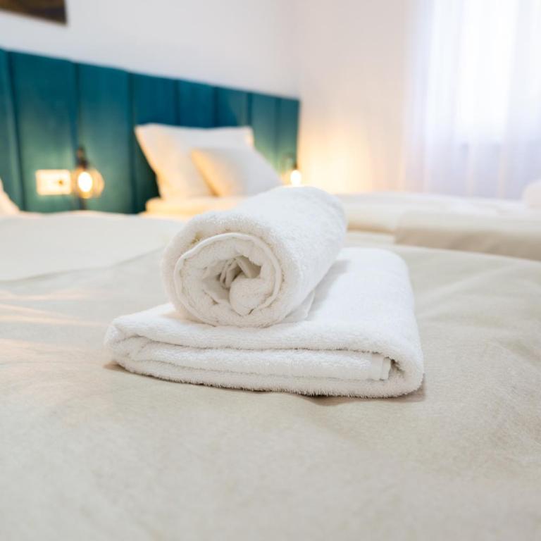 Hidden Gem - Two-Bedroom Apartment - 29