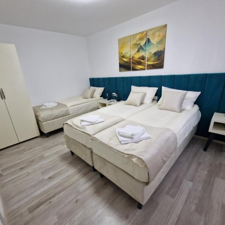 Hidden Gem - Two-Bedroom Apartment - 26